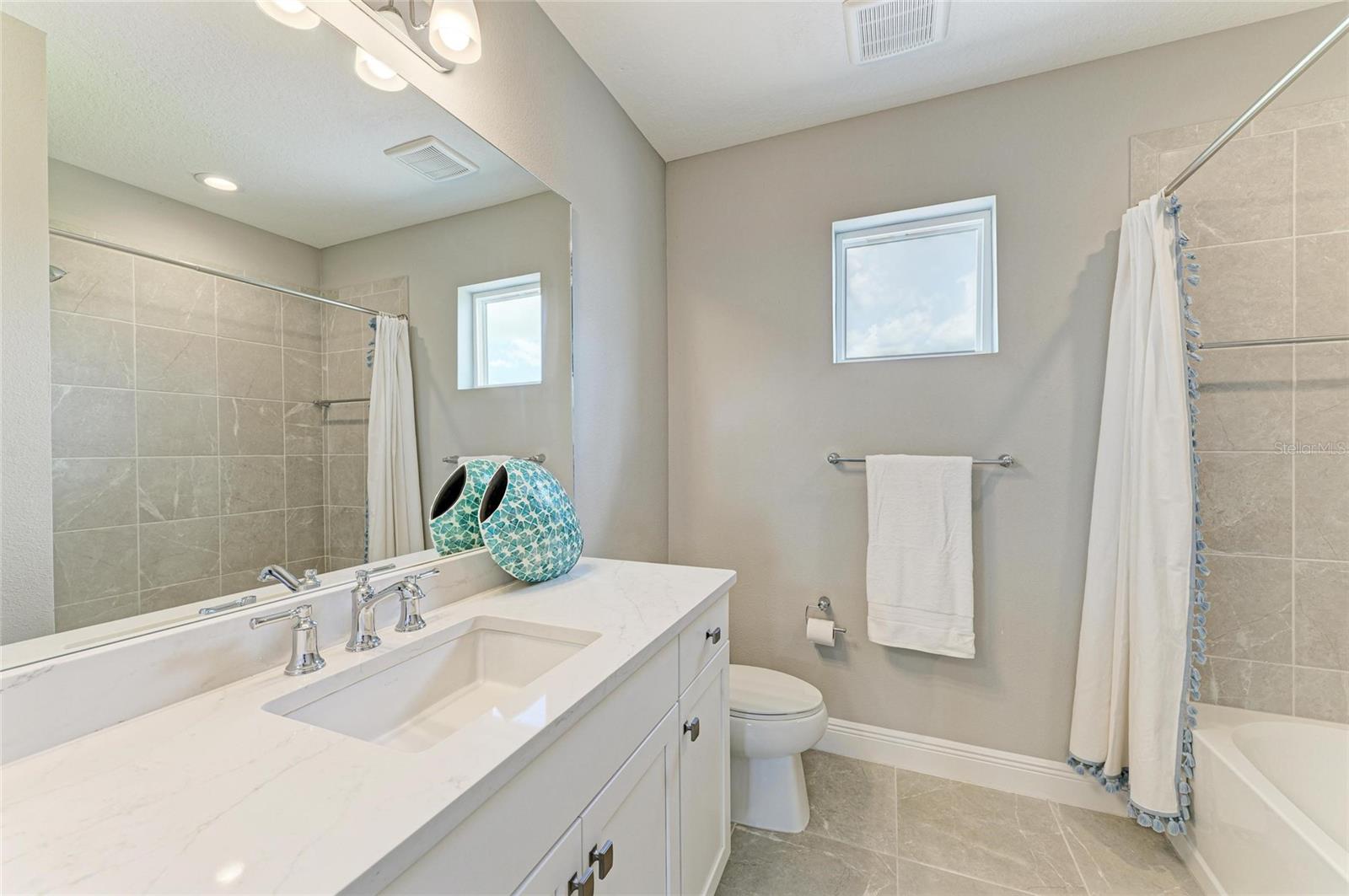 2802 BUTTERFLY JASMINE TRL