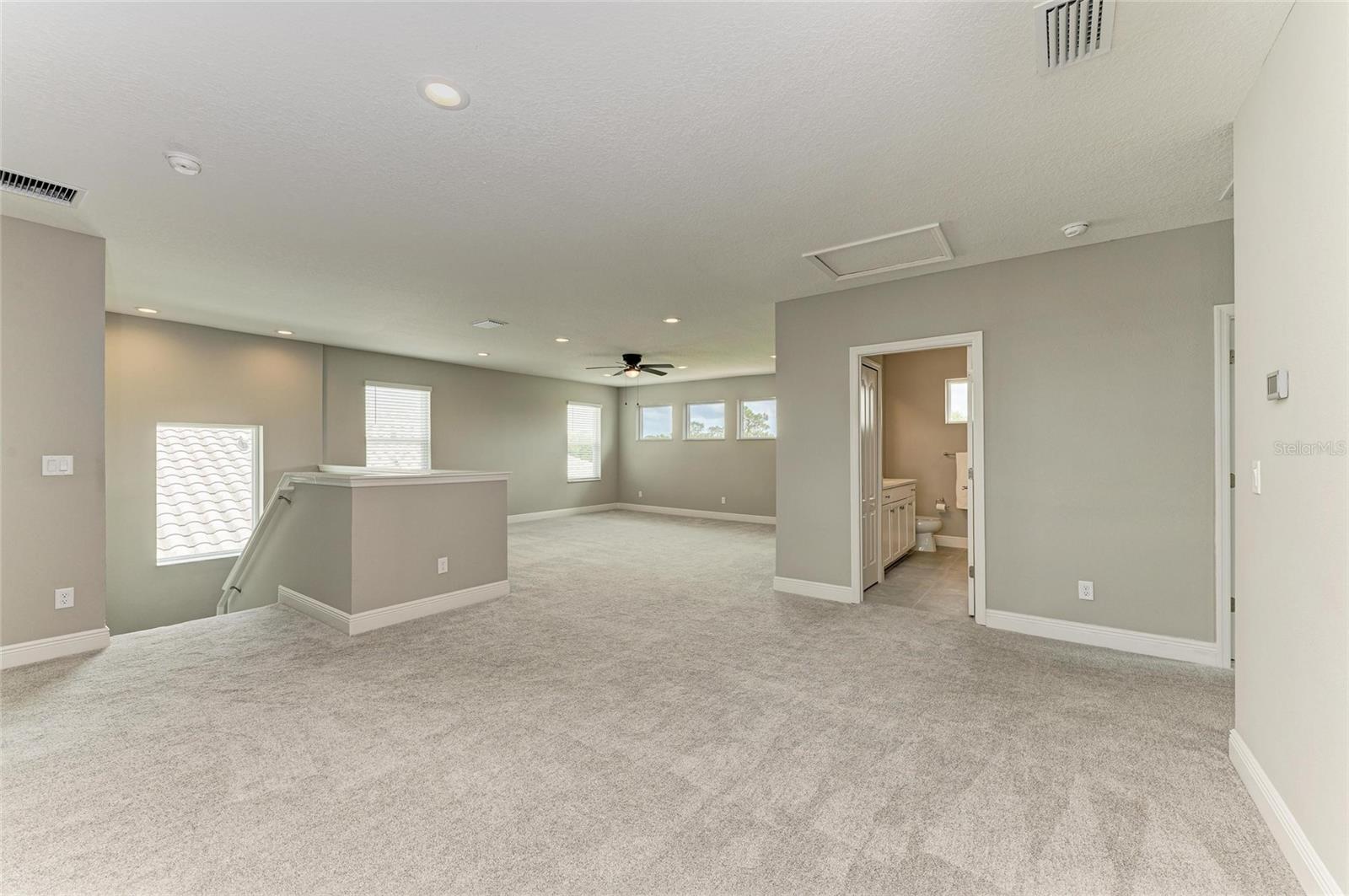 2802 BUTTERFLY JASMINE TRL