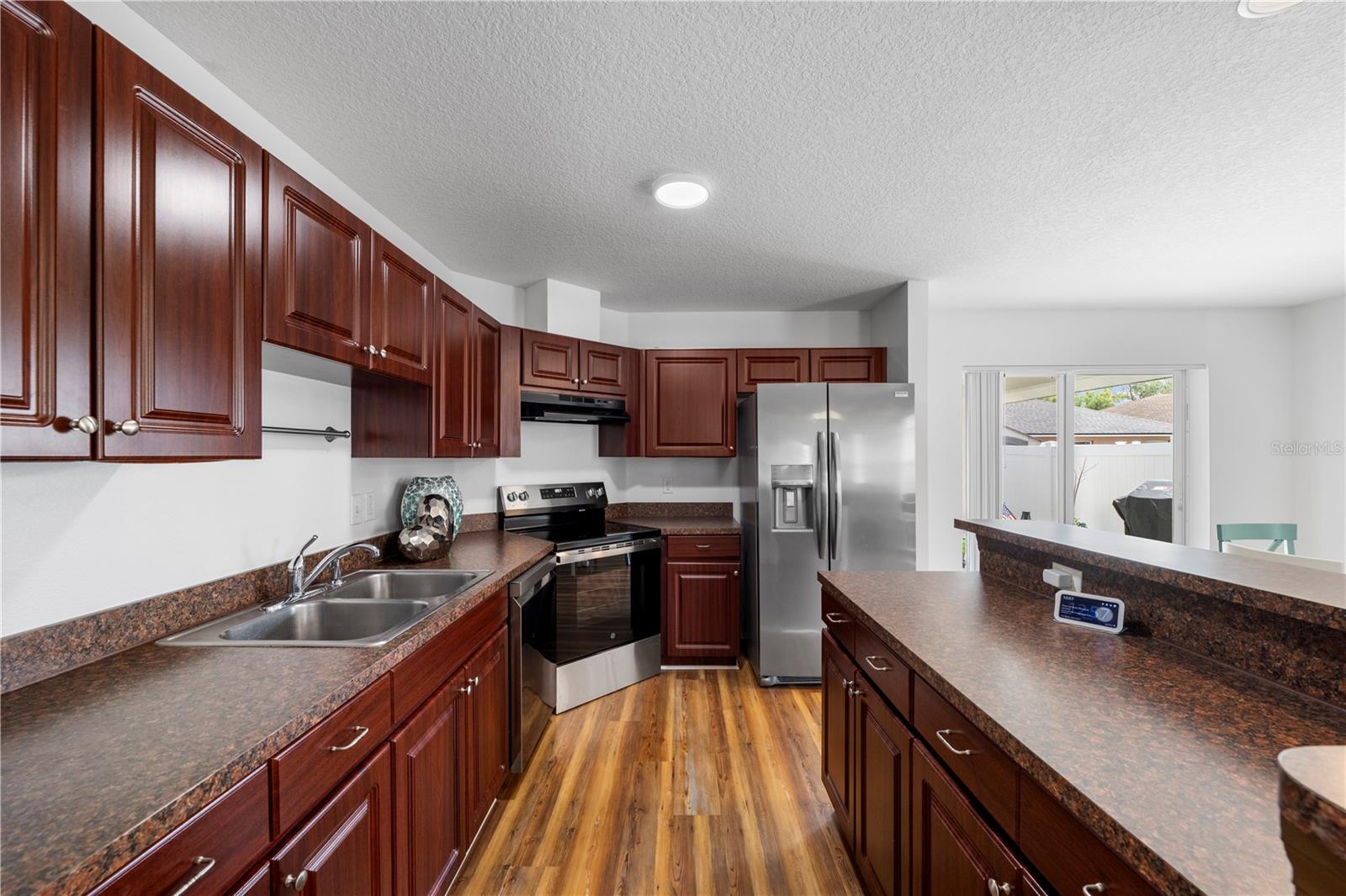 15404 BAMA BREEZE PL