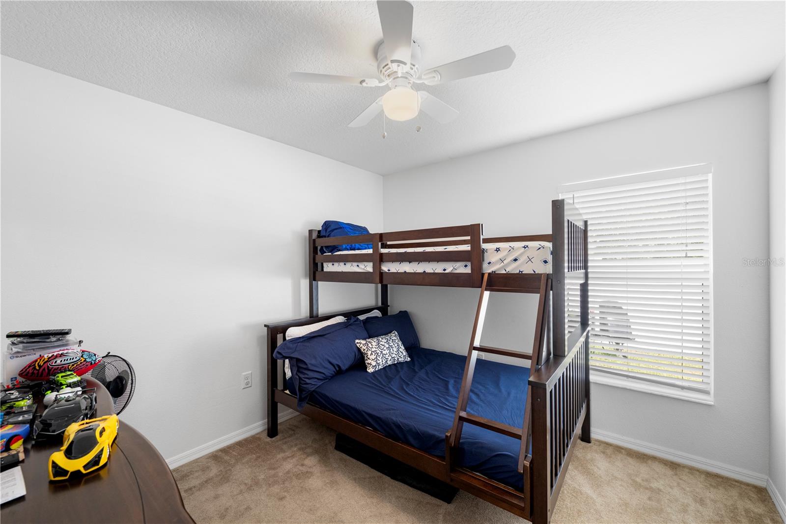 15404 BAMA BREEZE PL