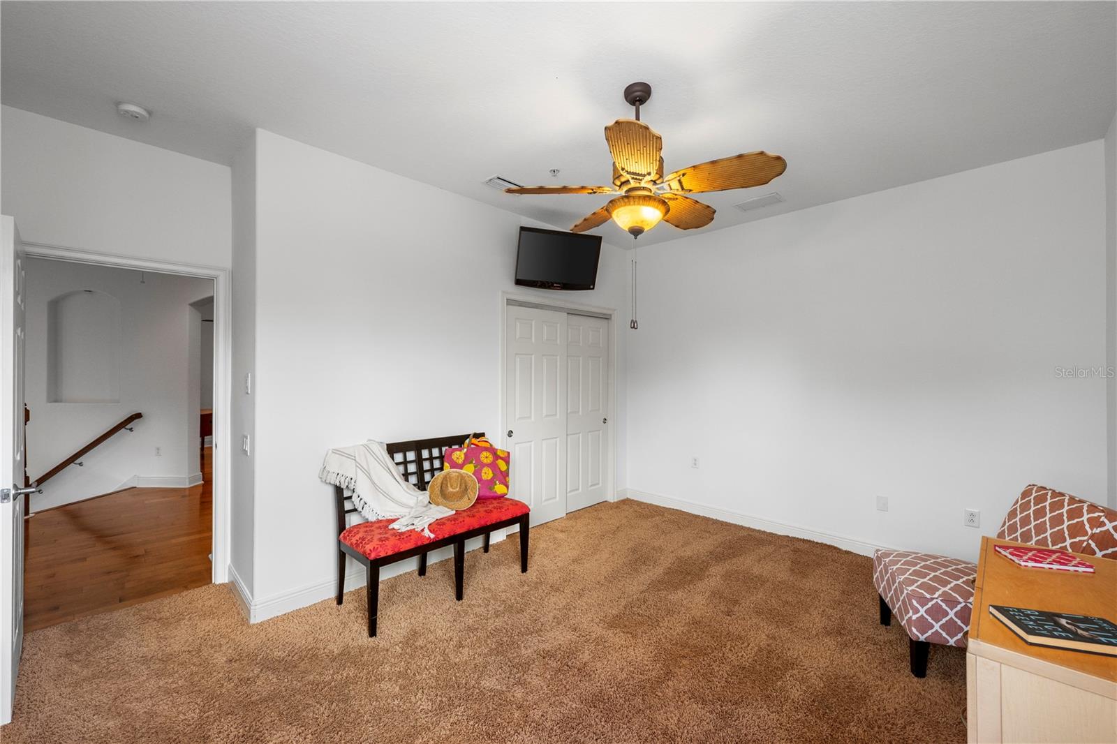 1139 RIVERSCAPE ST #2