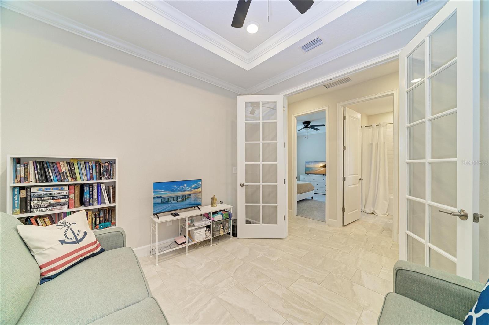 16112 ISOLA PL
