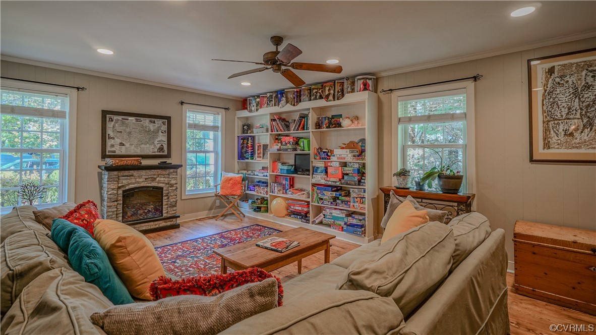 1809 Windingridge Dr