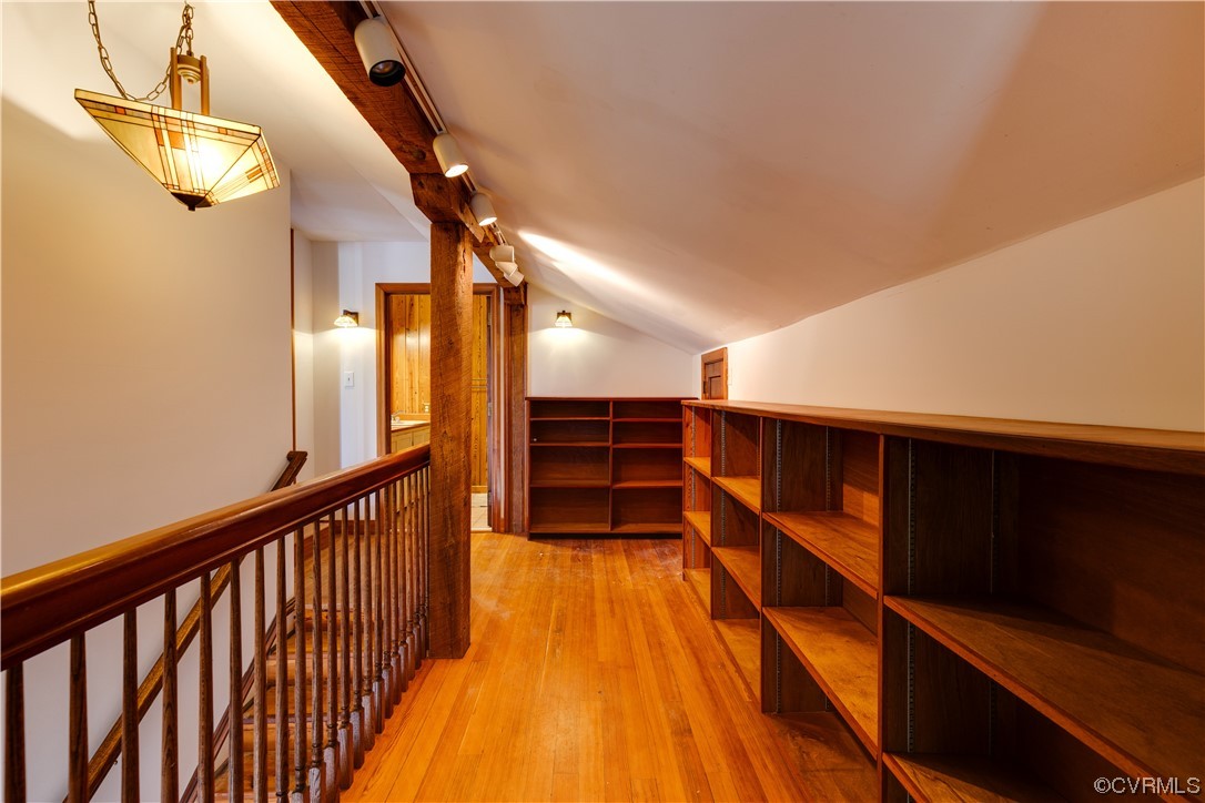 1208 Manteo Rd