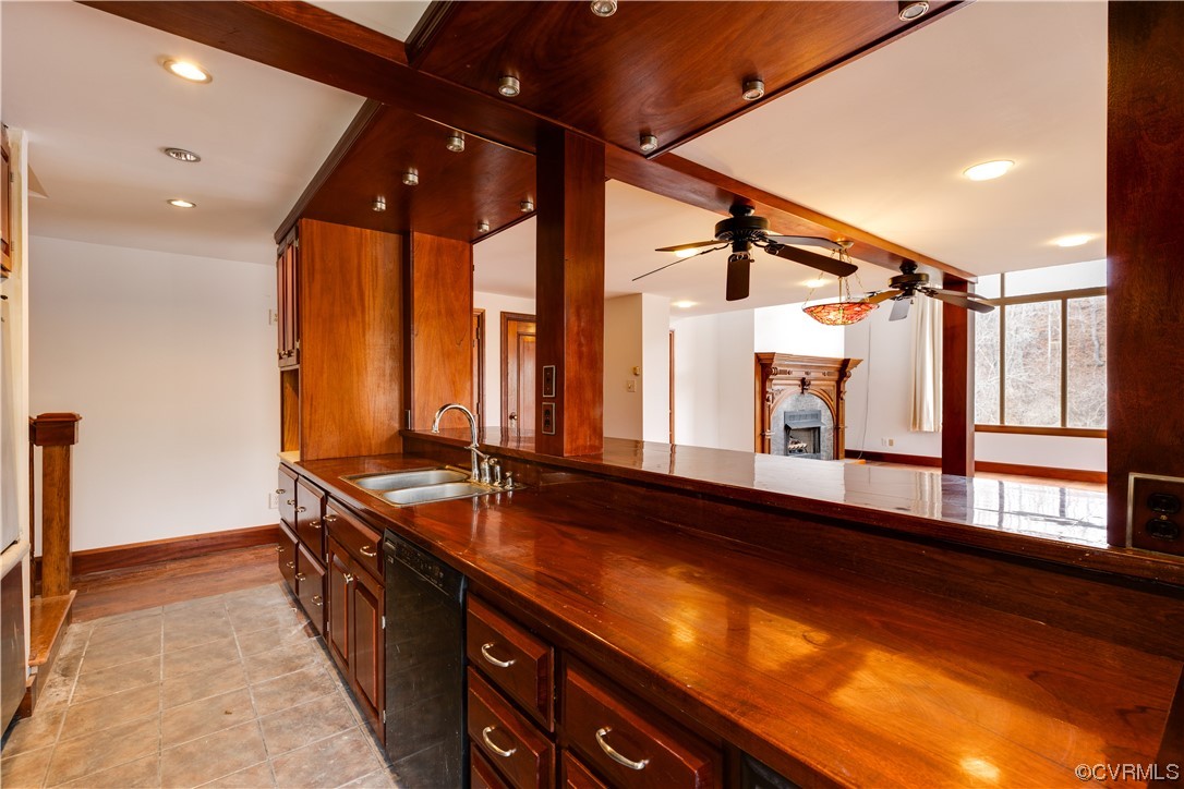 1208 Manteo Rd