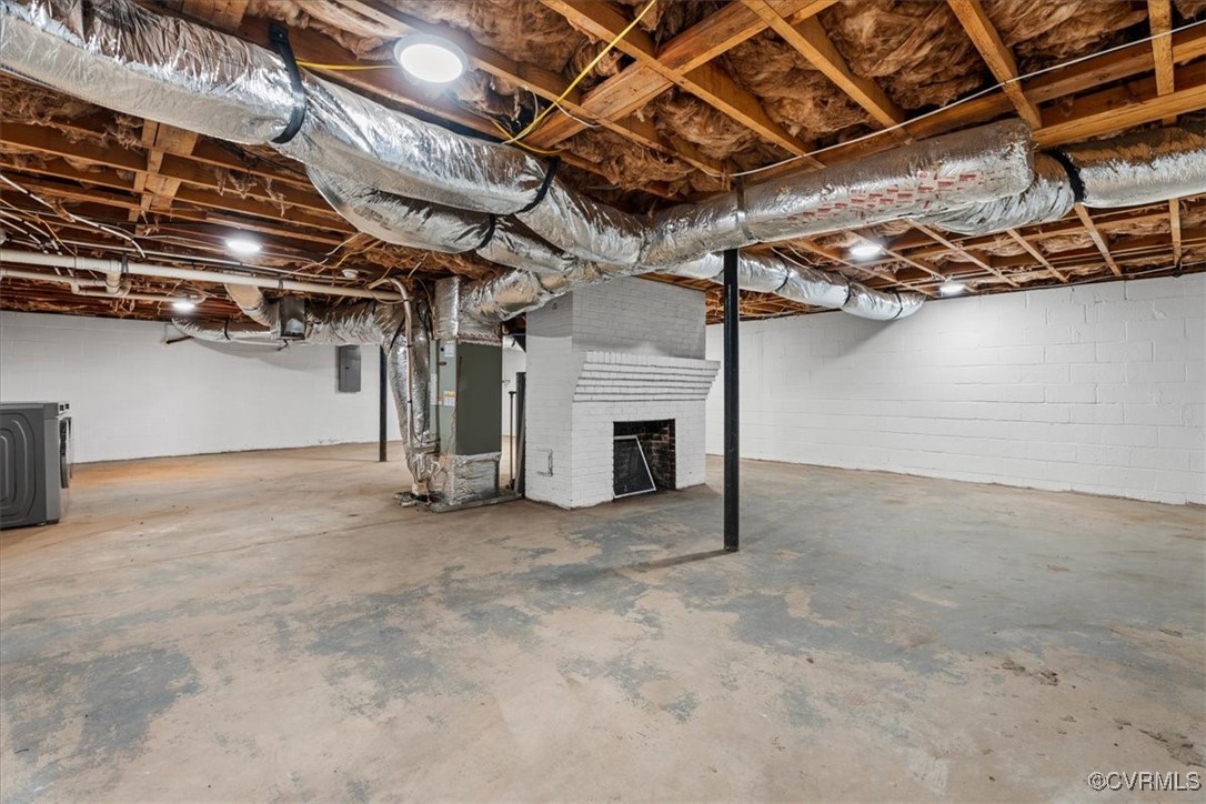 1580 Anderson Hwy