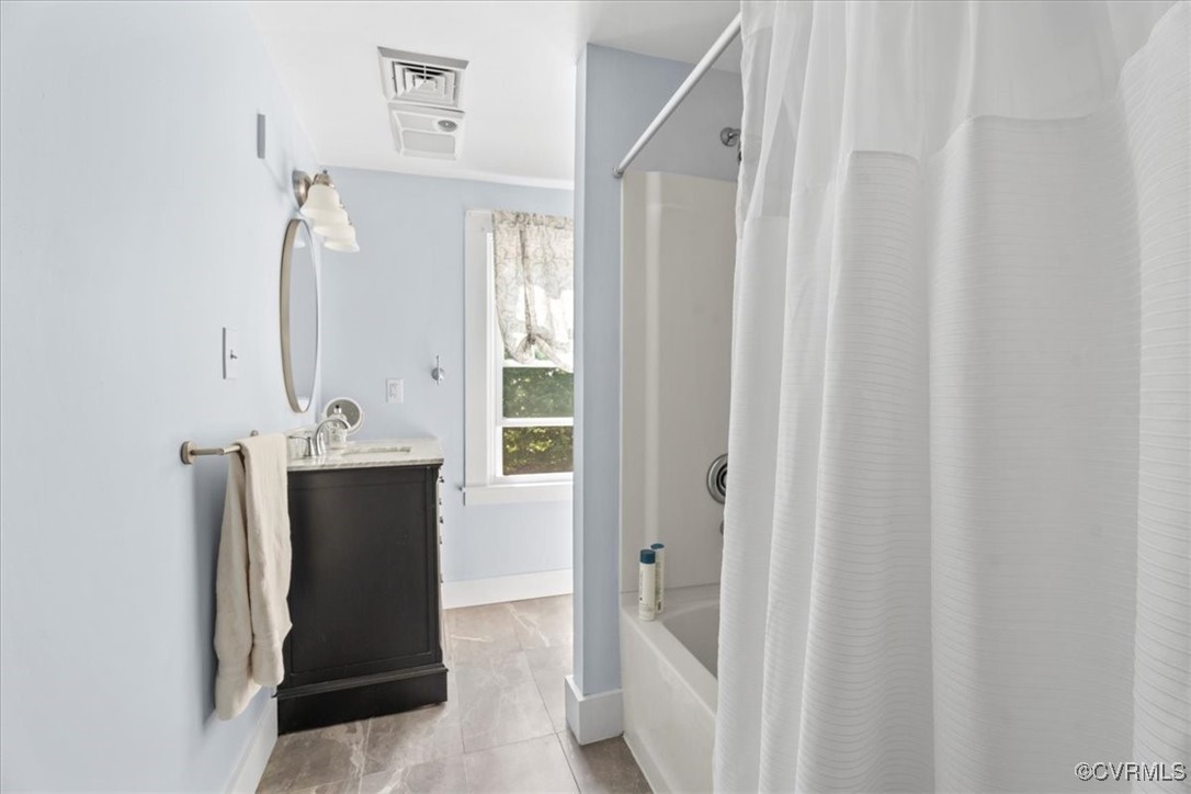 24405 N James Madison Hwy