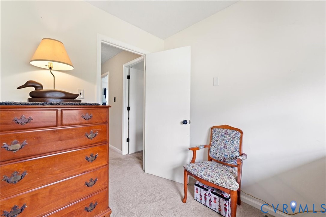 1048 Old Buckingham Rd