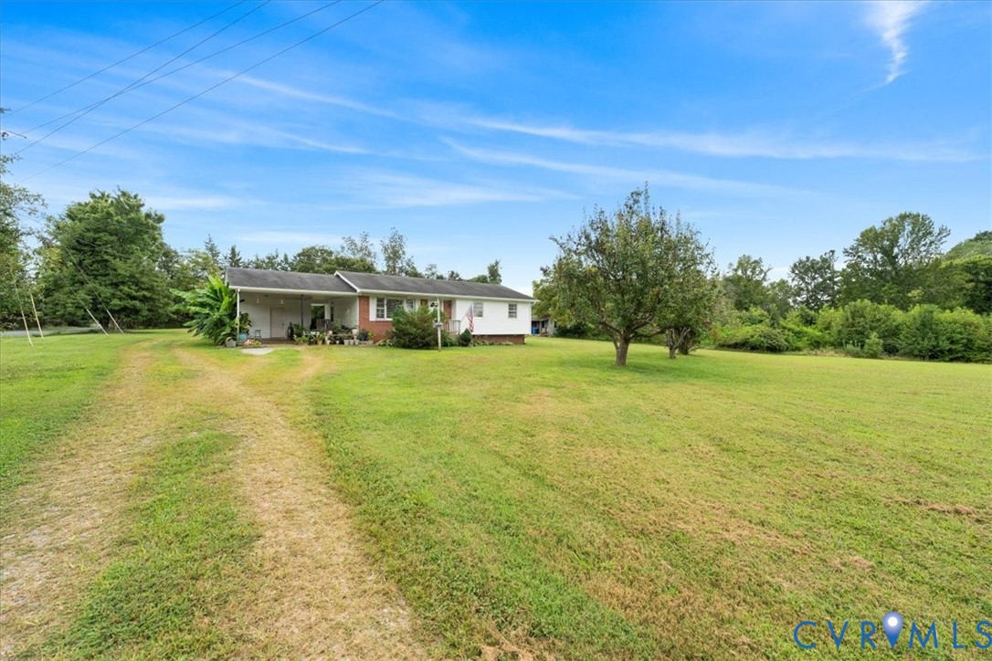 1048 Old Buckingham Rd