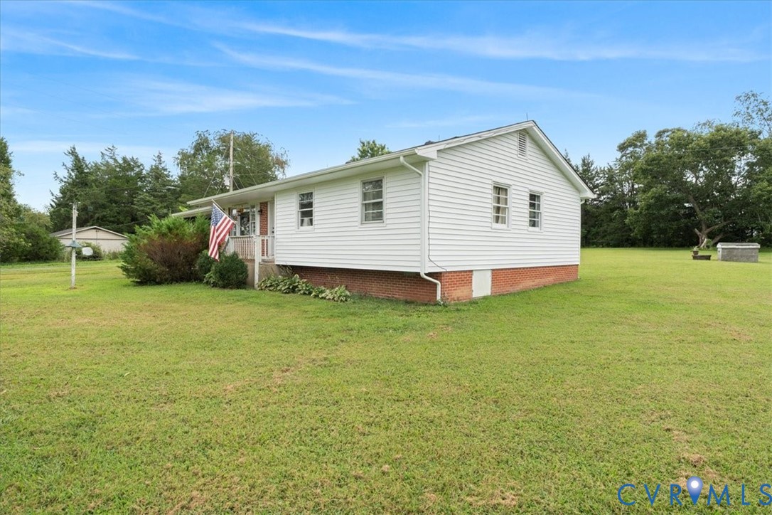 1048 Old Buckingham Rd
