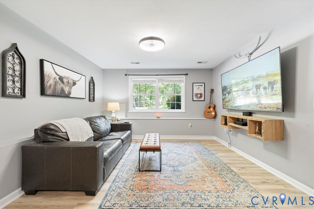 307 Madison Dr