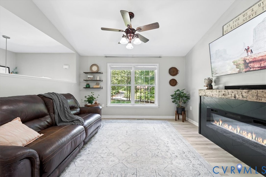 307 Madison Dr