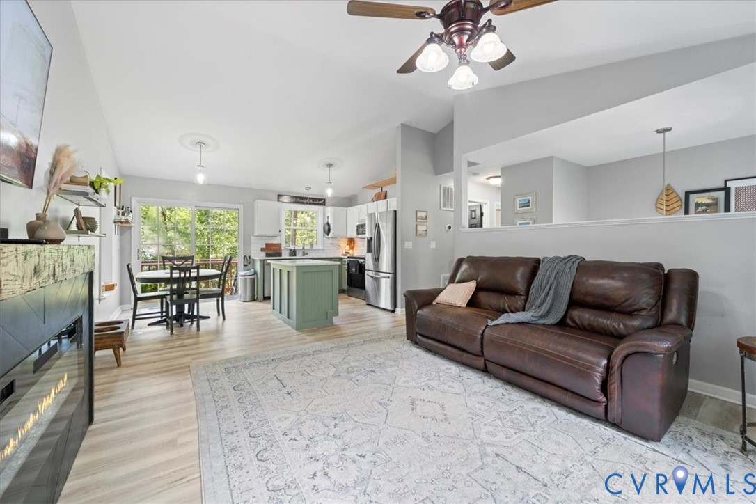 307 Madison Dr