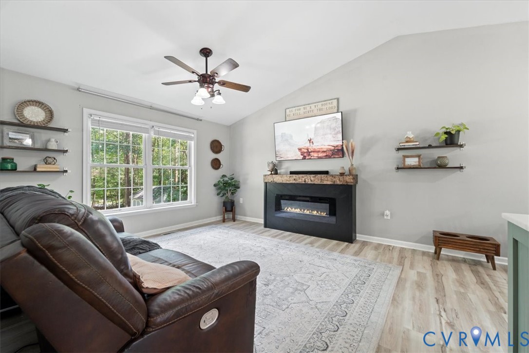 307 Madison Dr