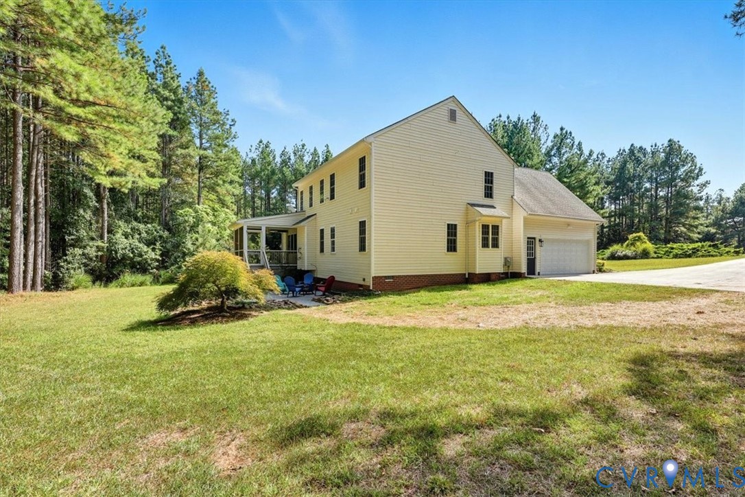 3346 Pineacre Dr
