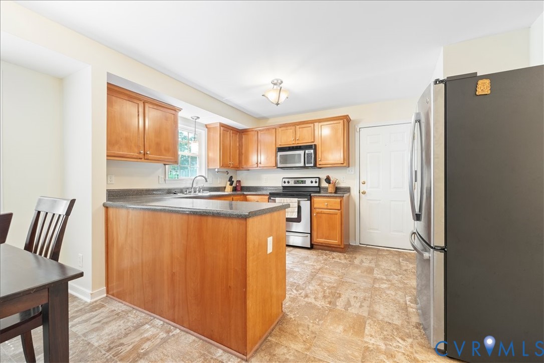 15907 Twisted Cedar Dr