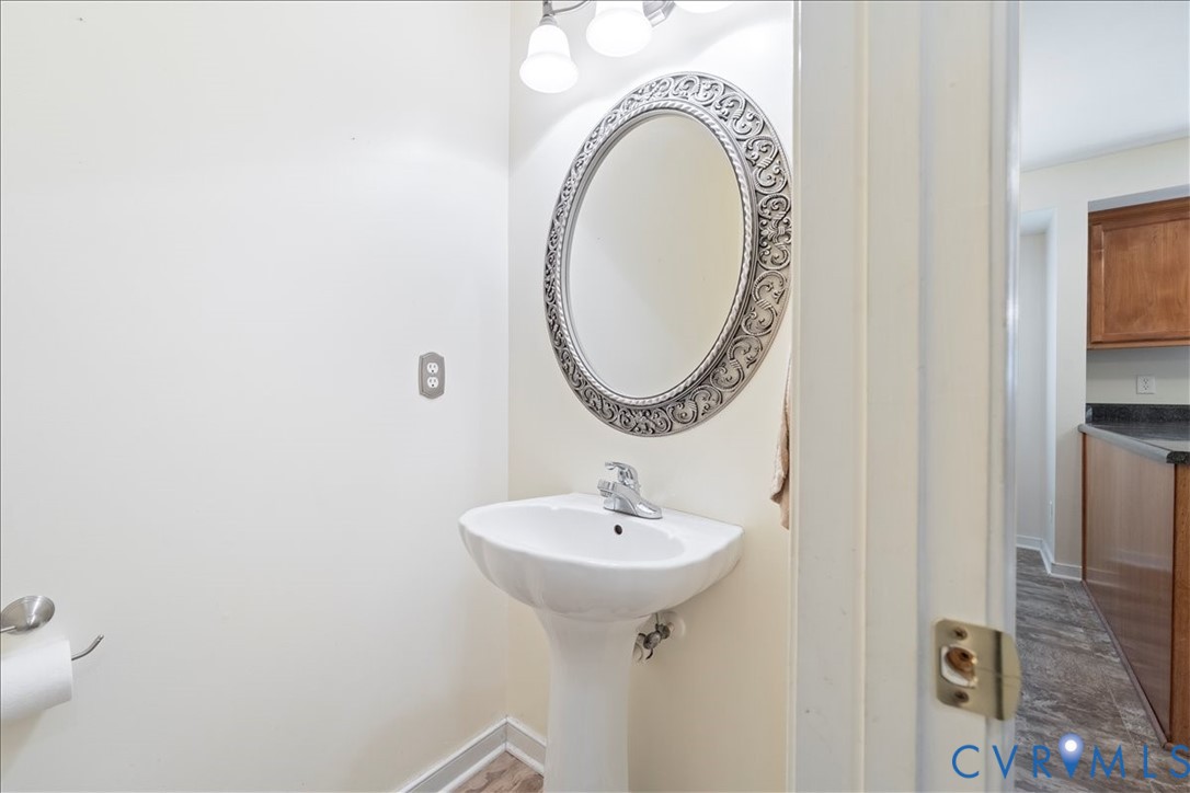 15907 Twisted Cedar Dr