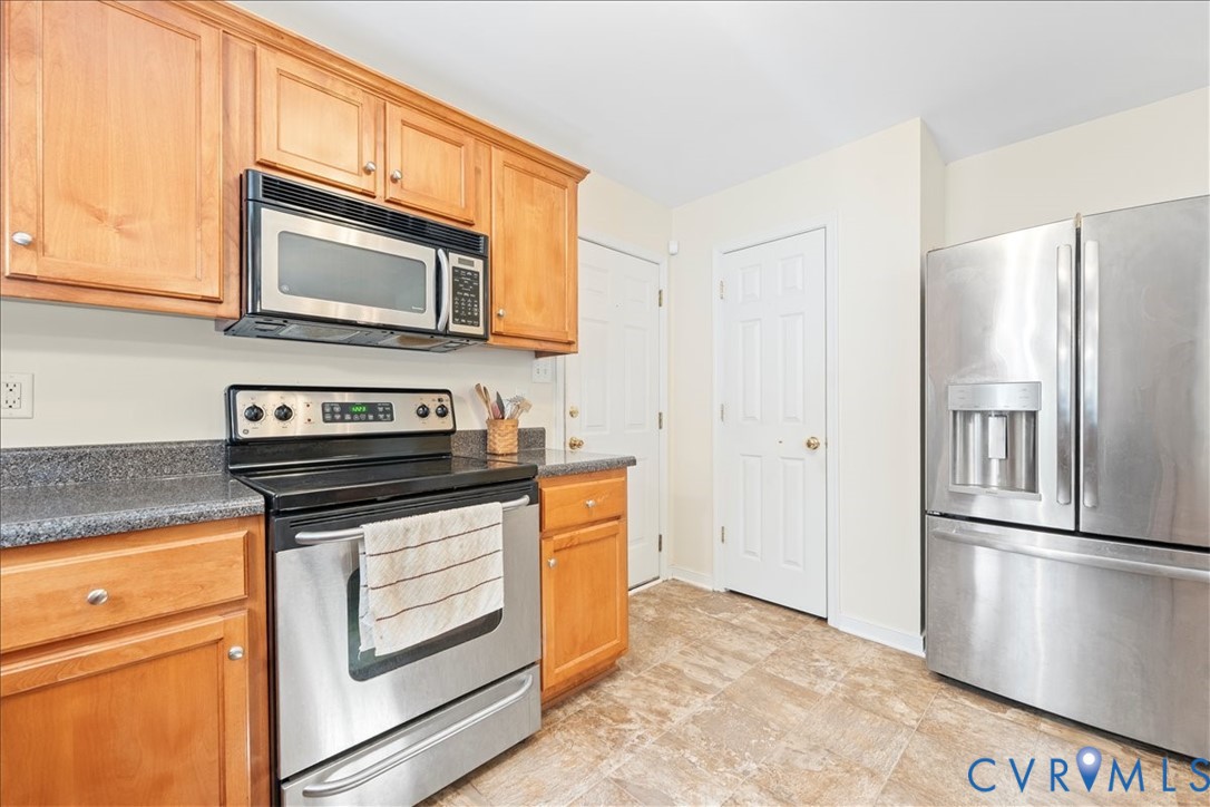 15907 Twisted Cedar Dr