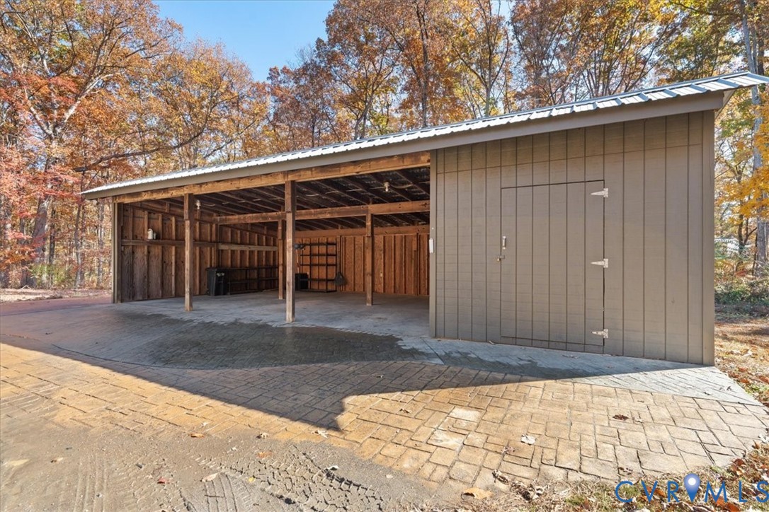 362 Stonewall Rd