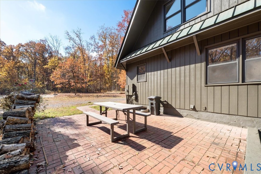 362 Stonewall Rd
