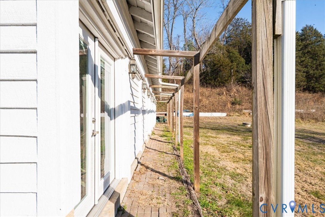 1208 Manteo Rd