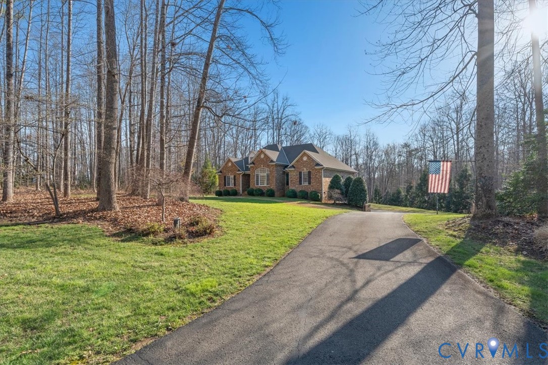 2792 E Maple Grove Ln