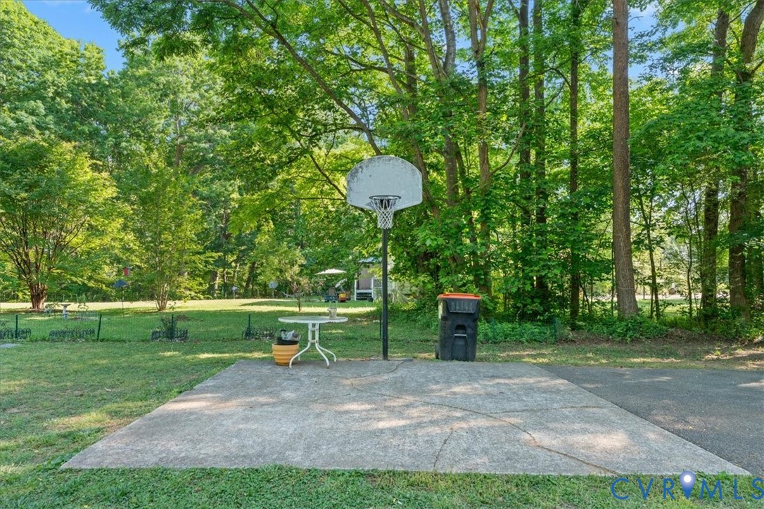 3449 Woods Way