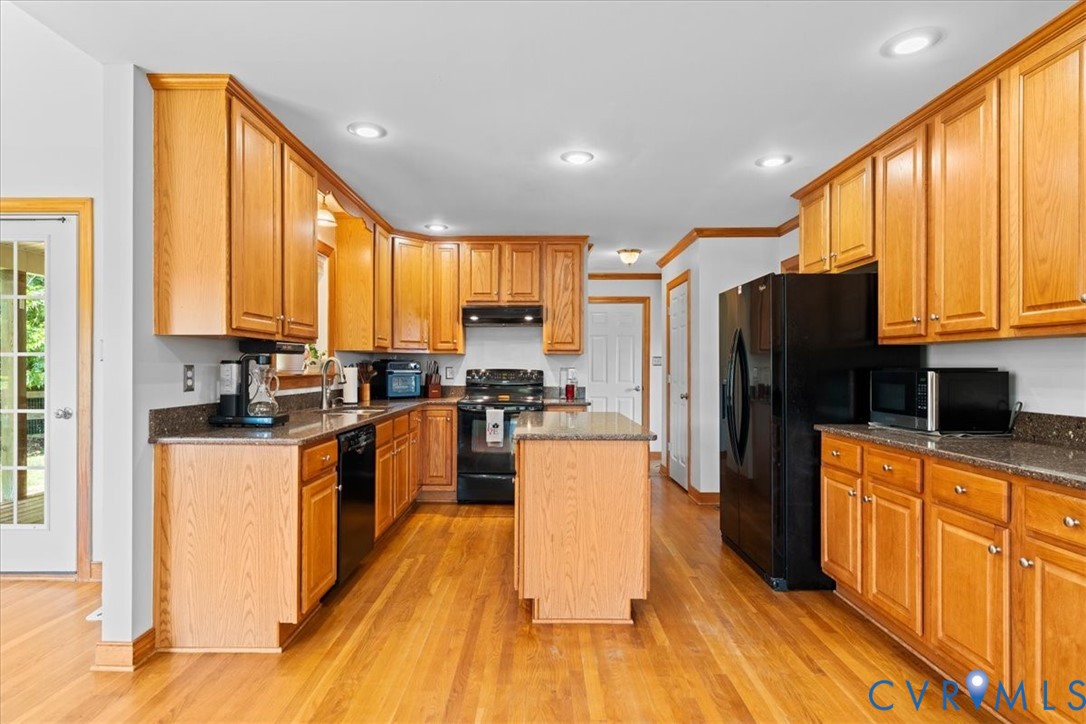 3137 Trenholm Rd
