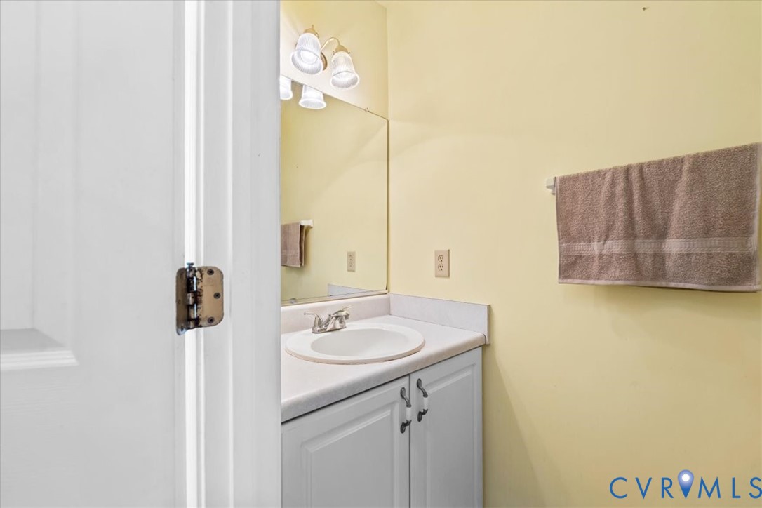 2924 Warfield Ridge Ter