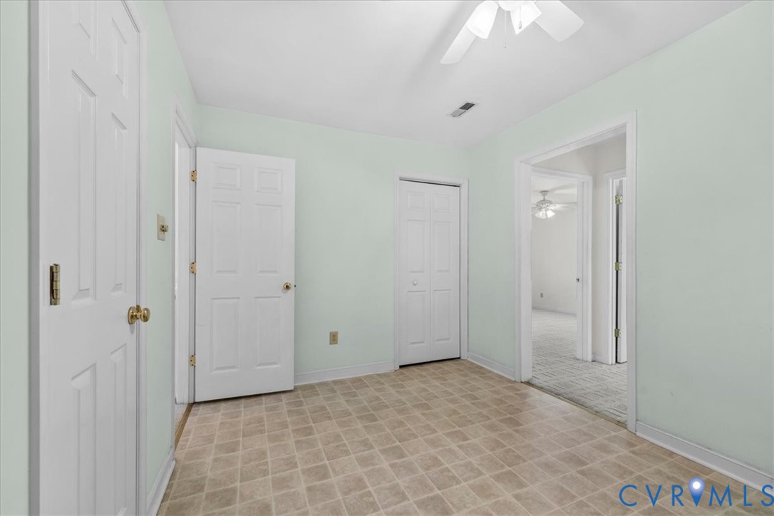2924 Warfield Ridge Ter