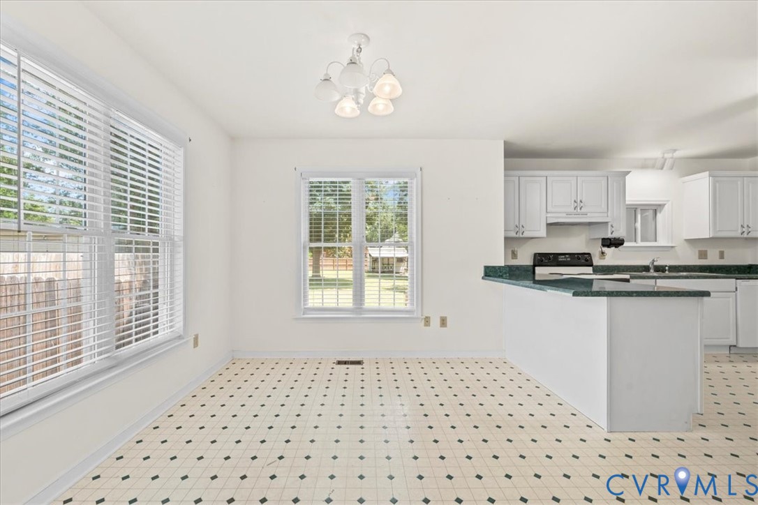 2924 Warfield Ridge Ter