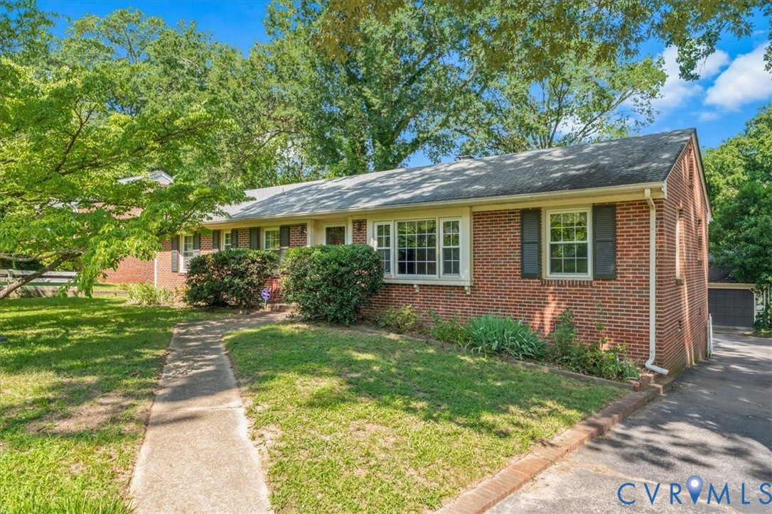 2418 Pineway Dr