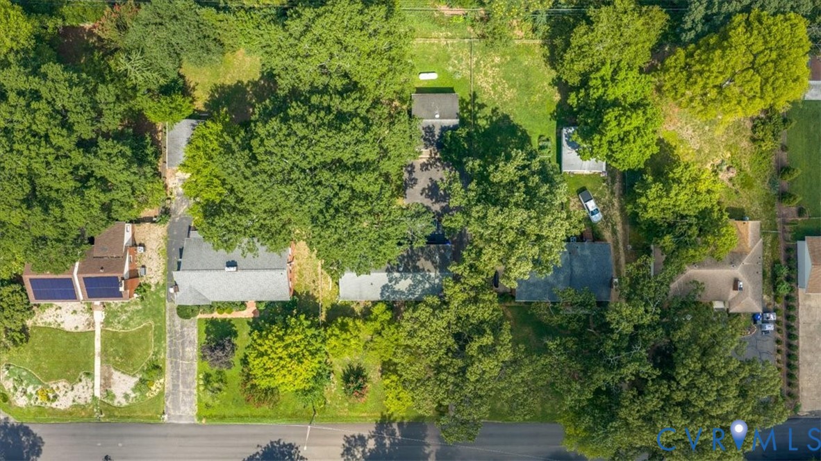 2418 Pineway Dr