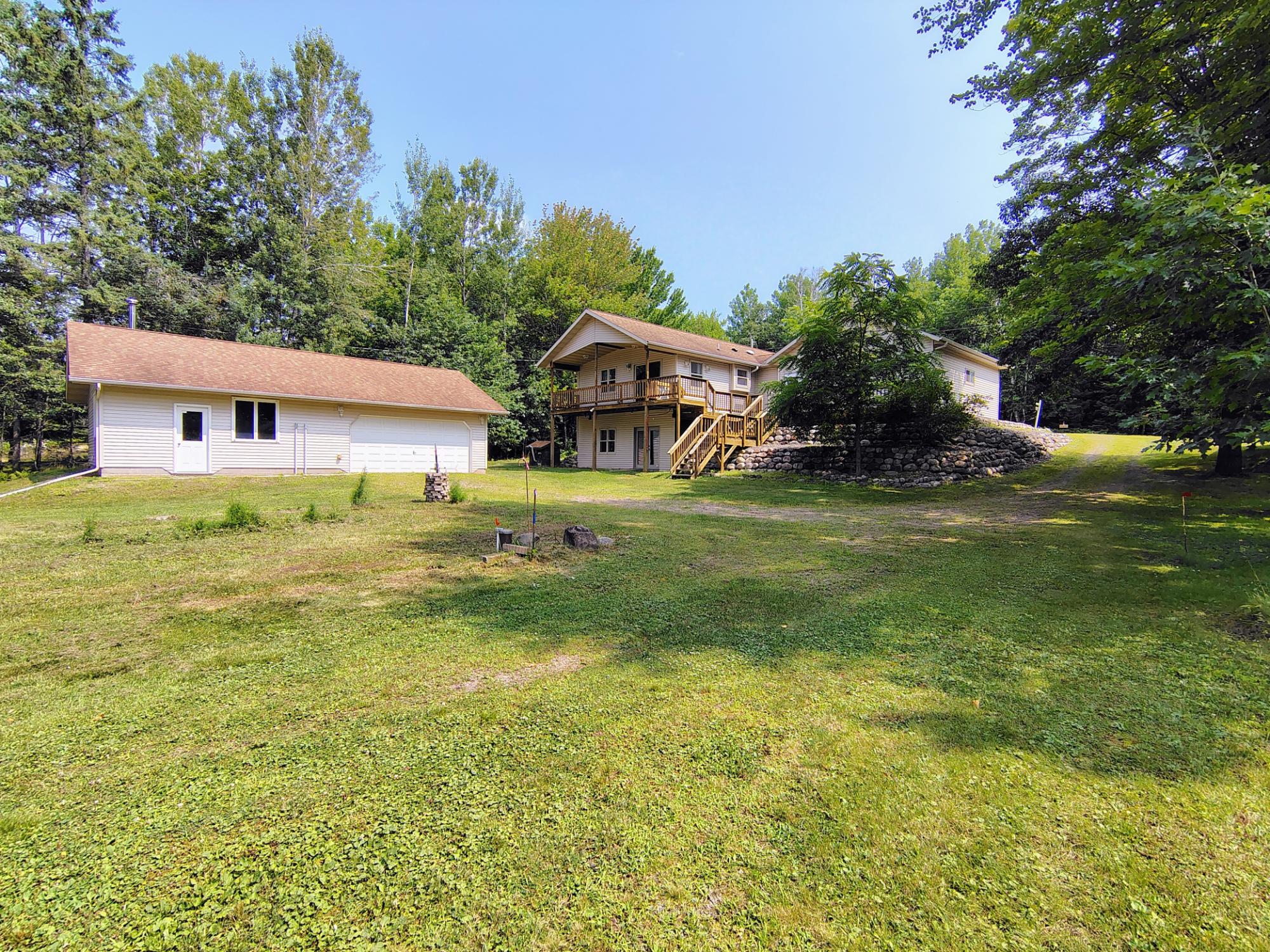 N9882 WOODLAND LN