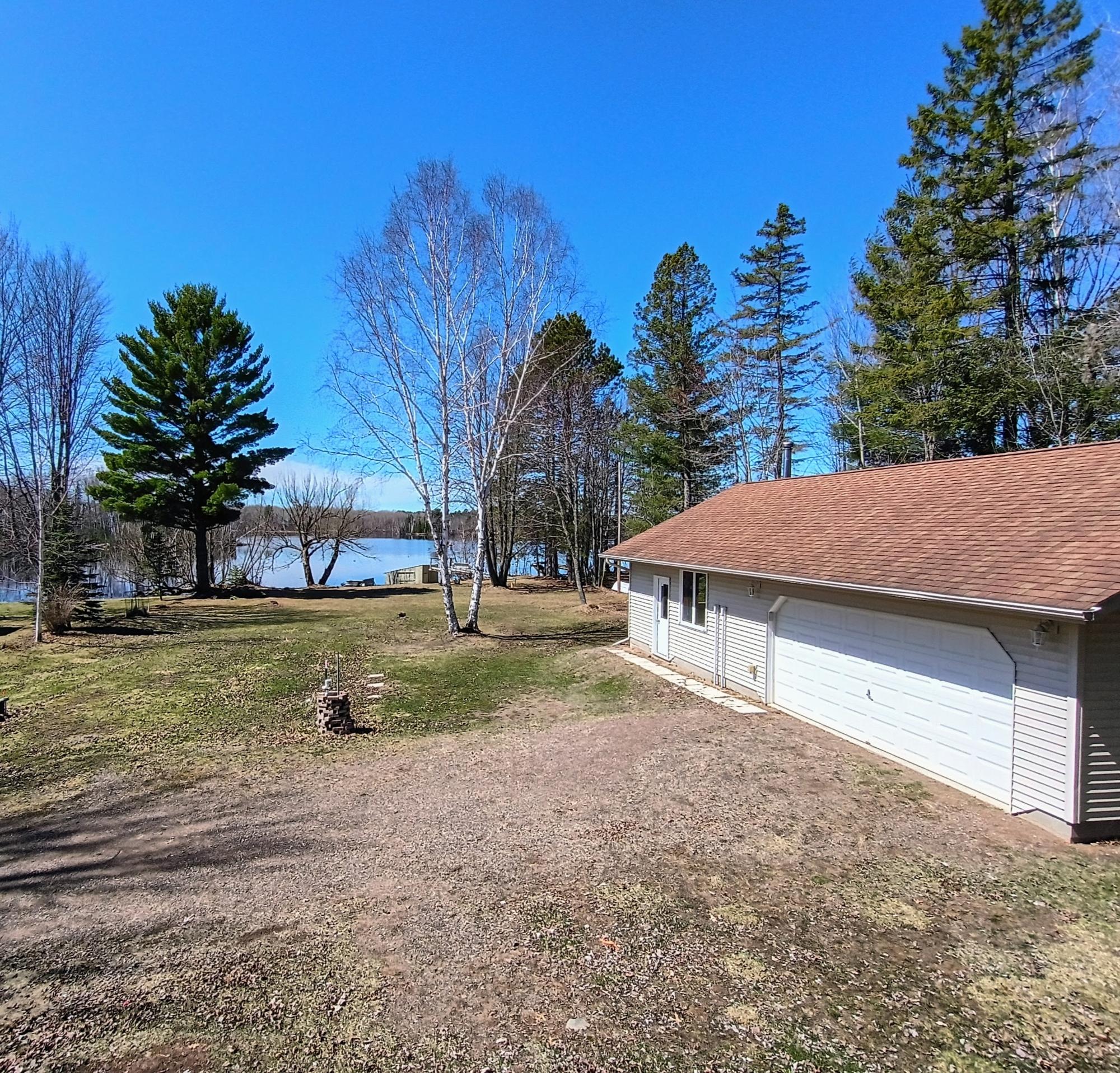 N9882 WOODLAND LN