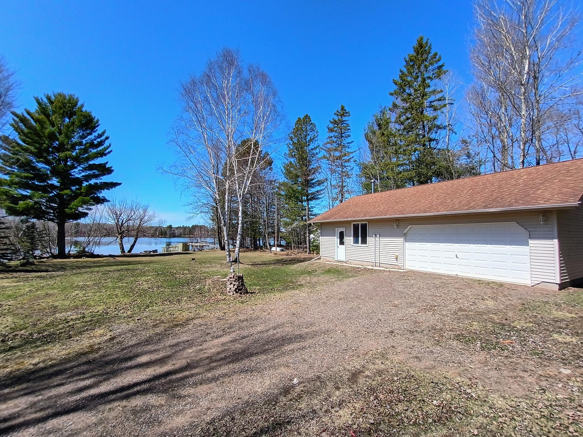 N9882 WOODLAND LN
