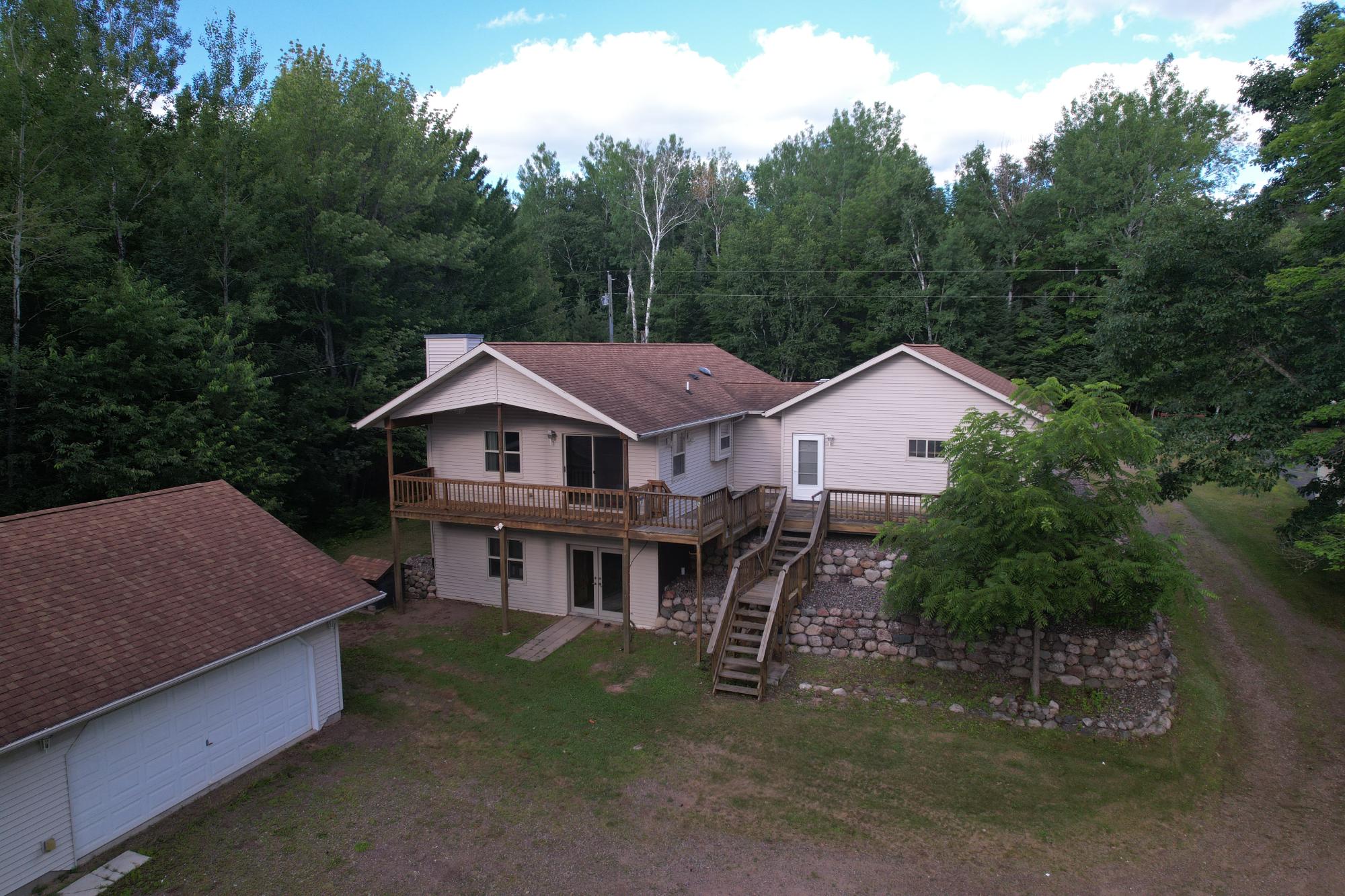N9882 WOODLAND LN