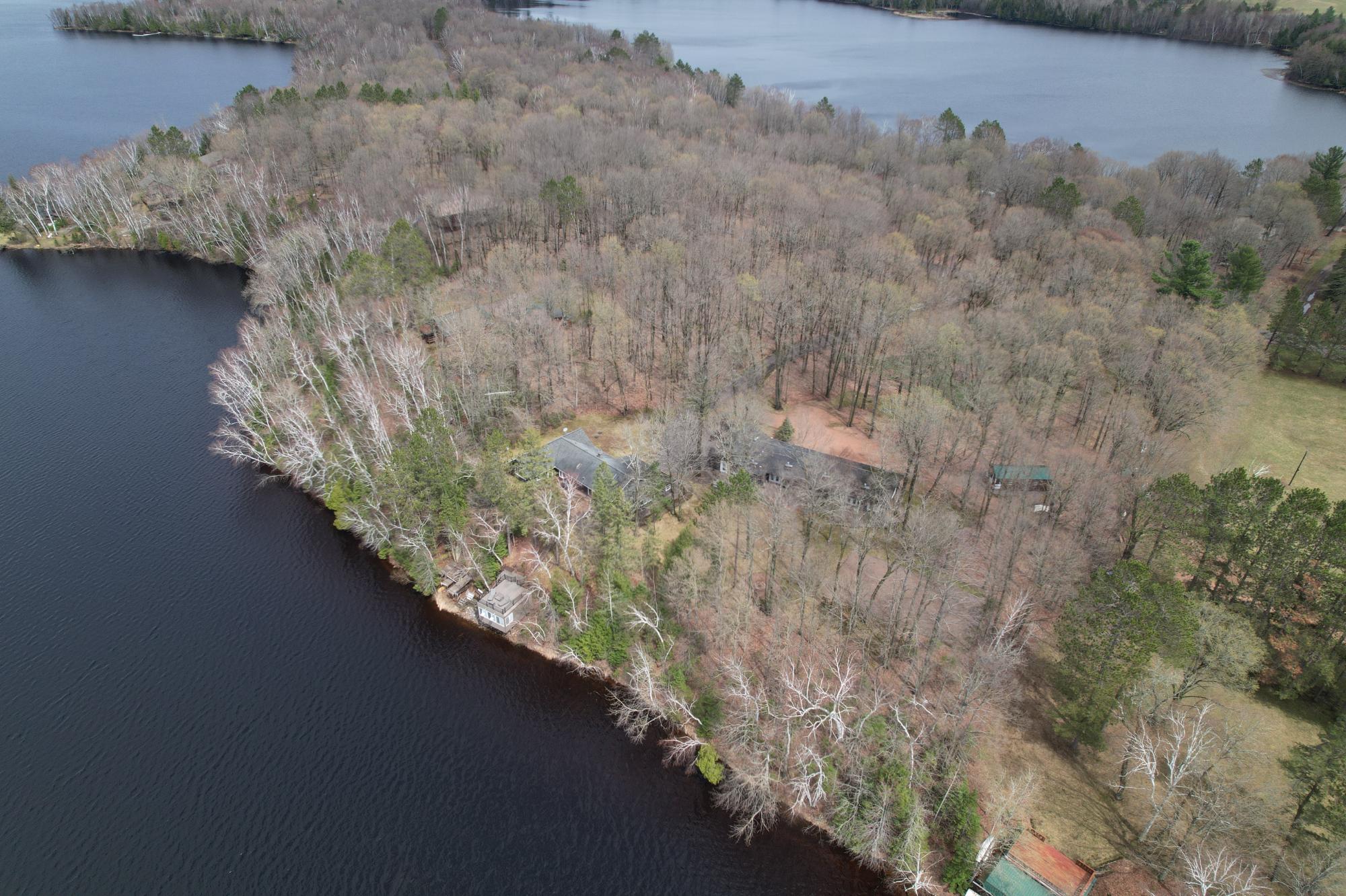 N16517 LAKESHORE DR