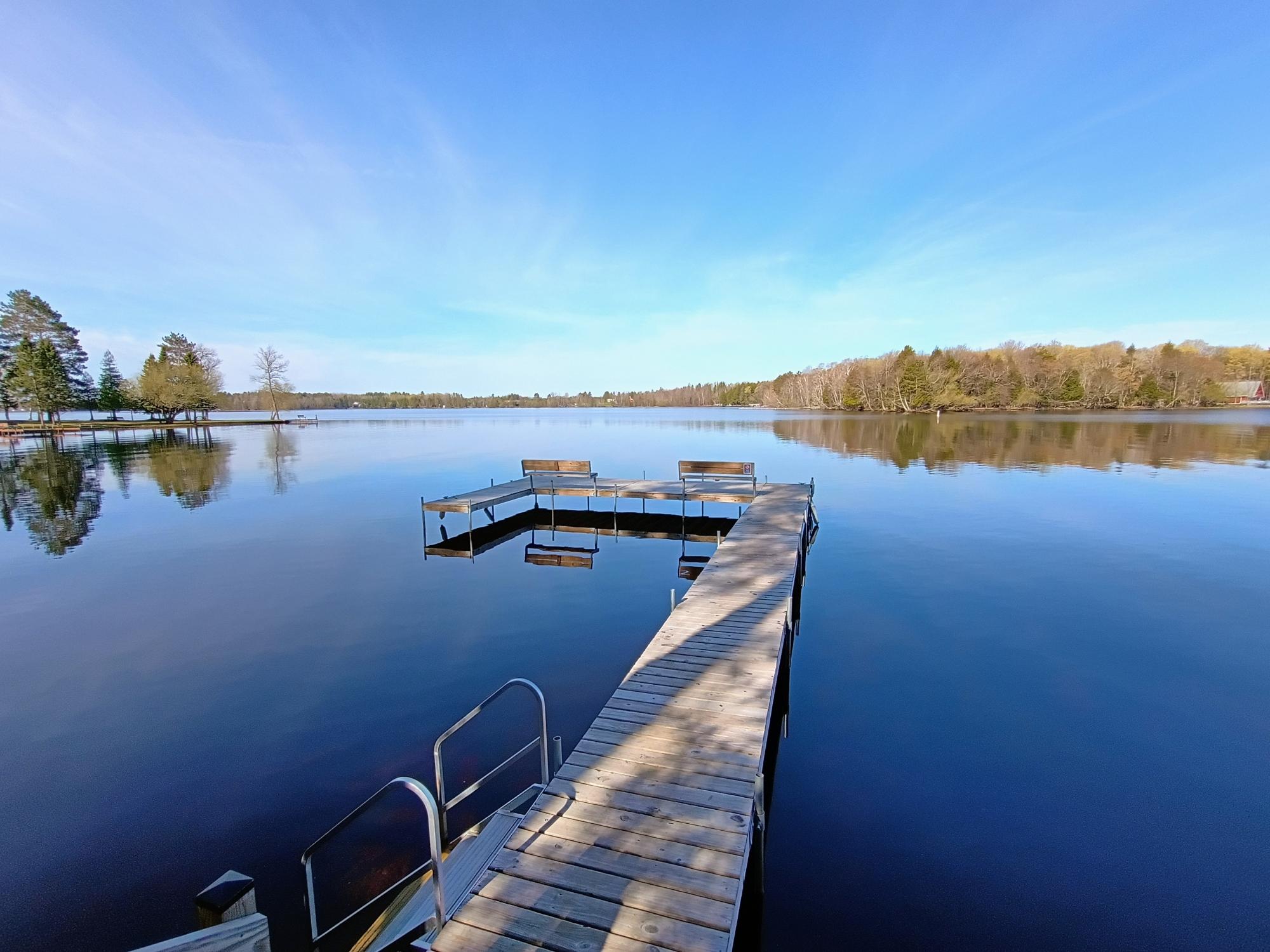 N16517 LAKESHORE DR