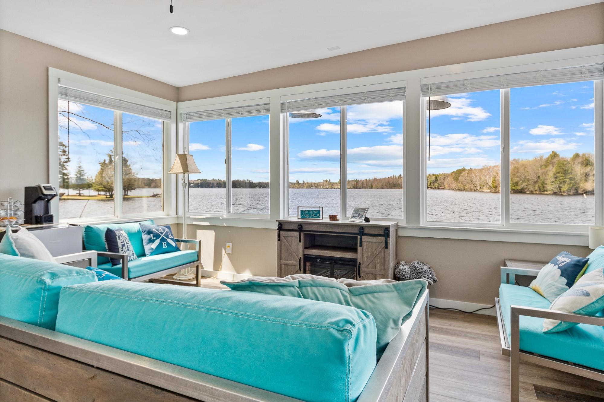 N16517 LAKESHORE DR