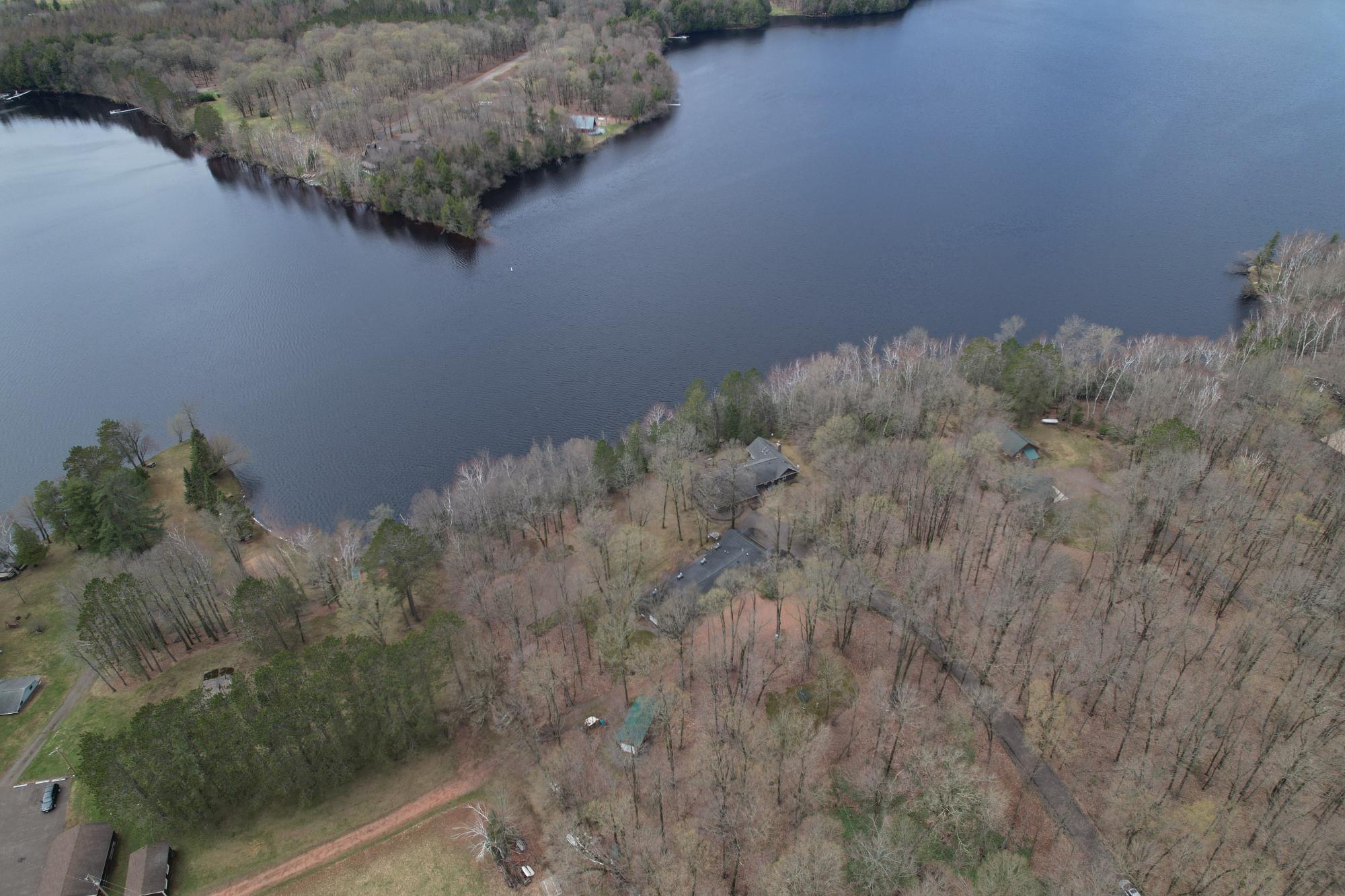 N16517 LAKESHORE DR