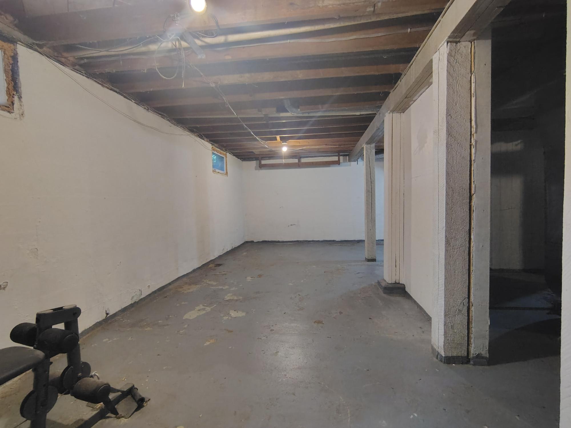 312 MAPLE ST