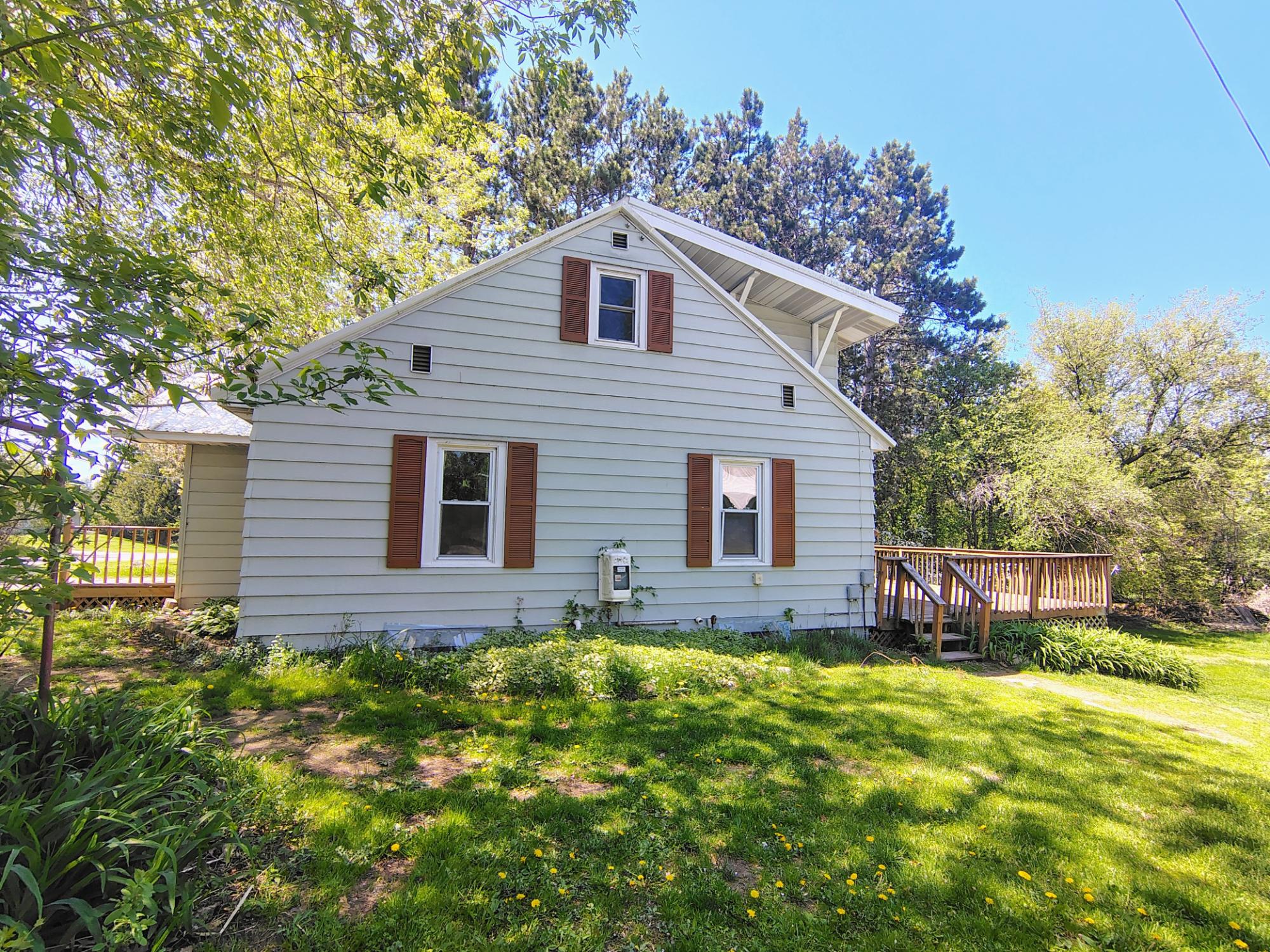 312 MAPLE ST