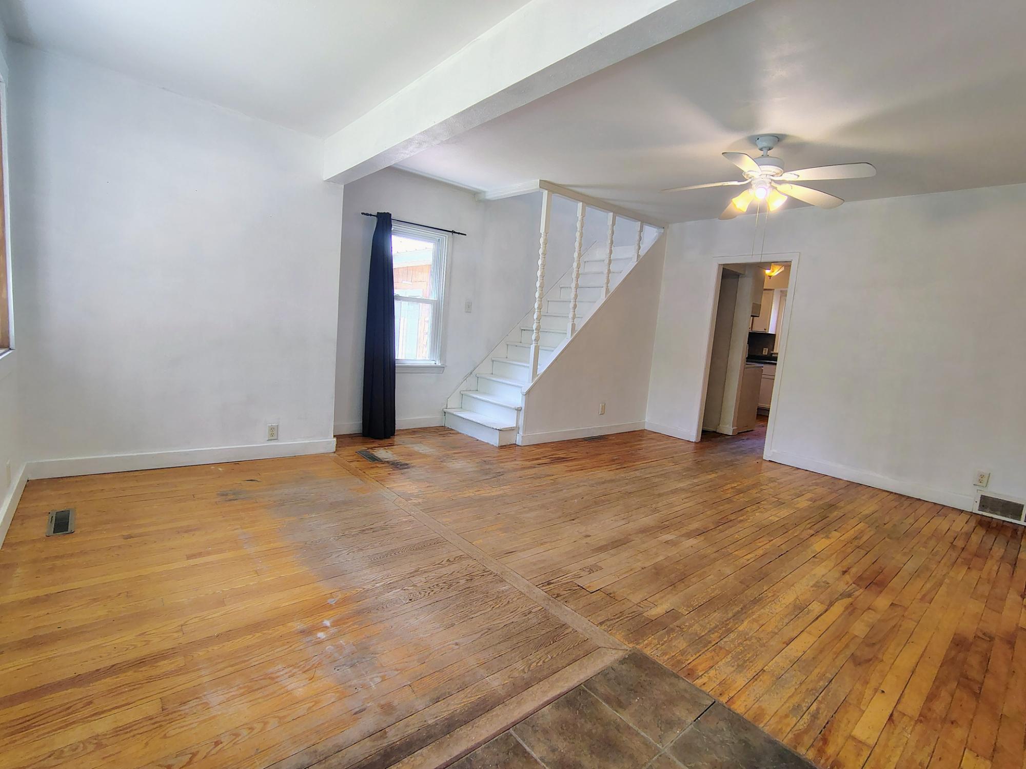 312 MAPLE ST