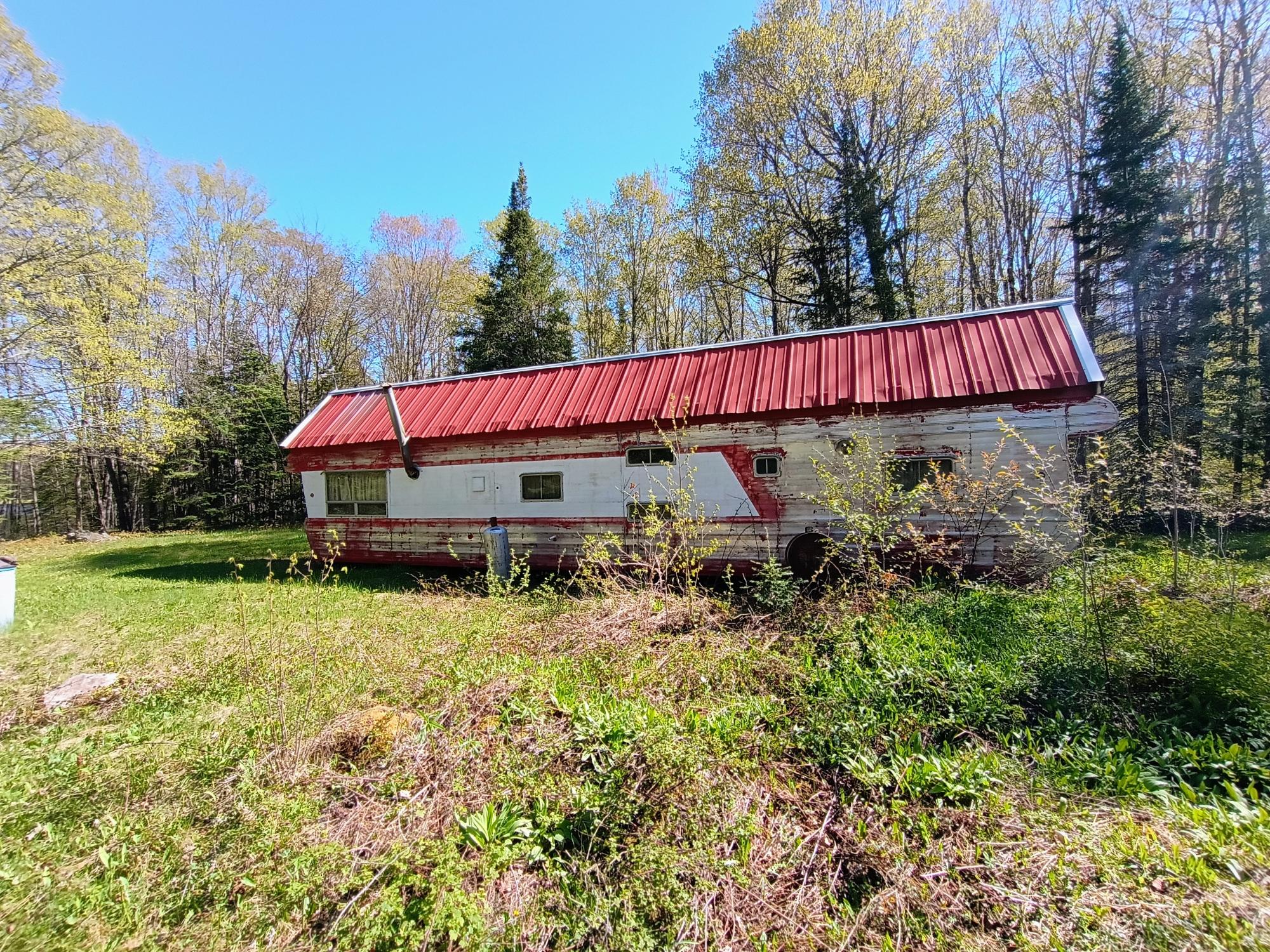 40 AC ON NIG REIN RD +/- 40 ac