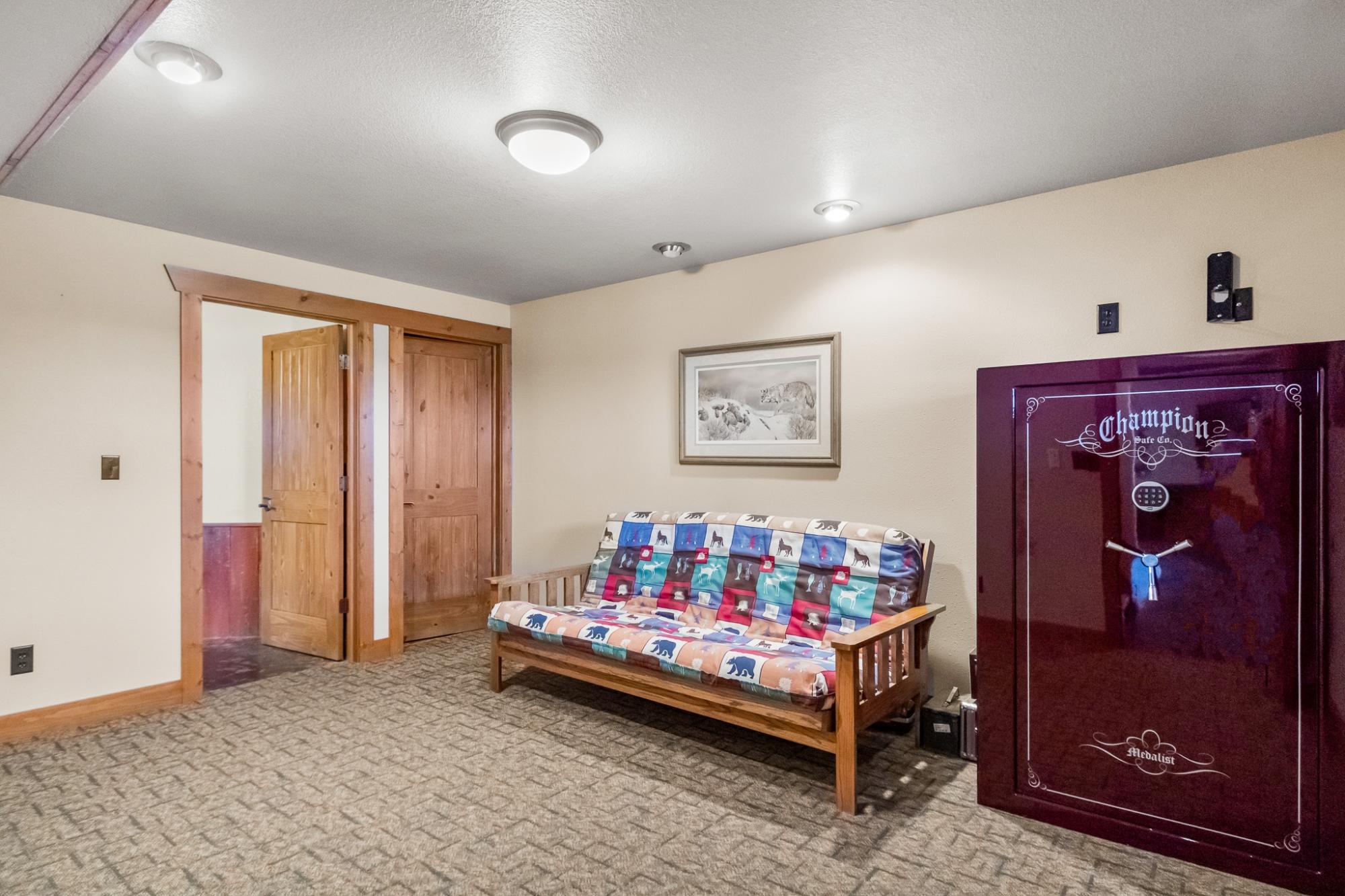 76248 BEAR LAKE RD