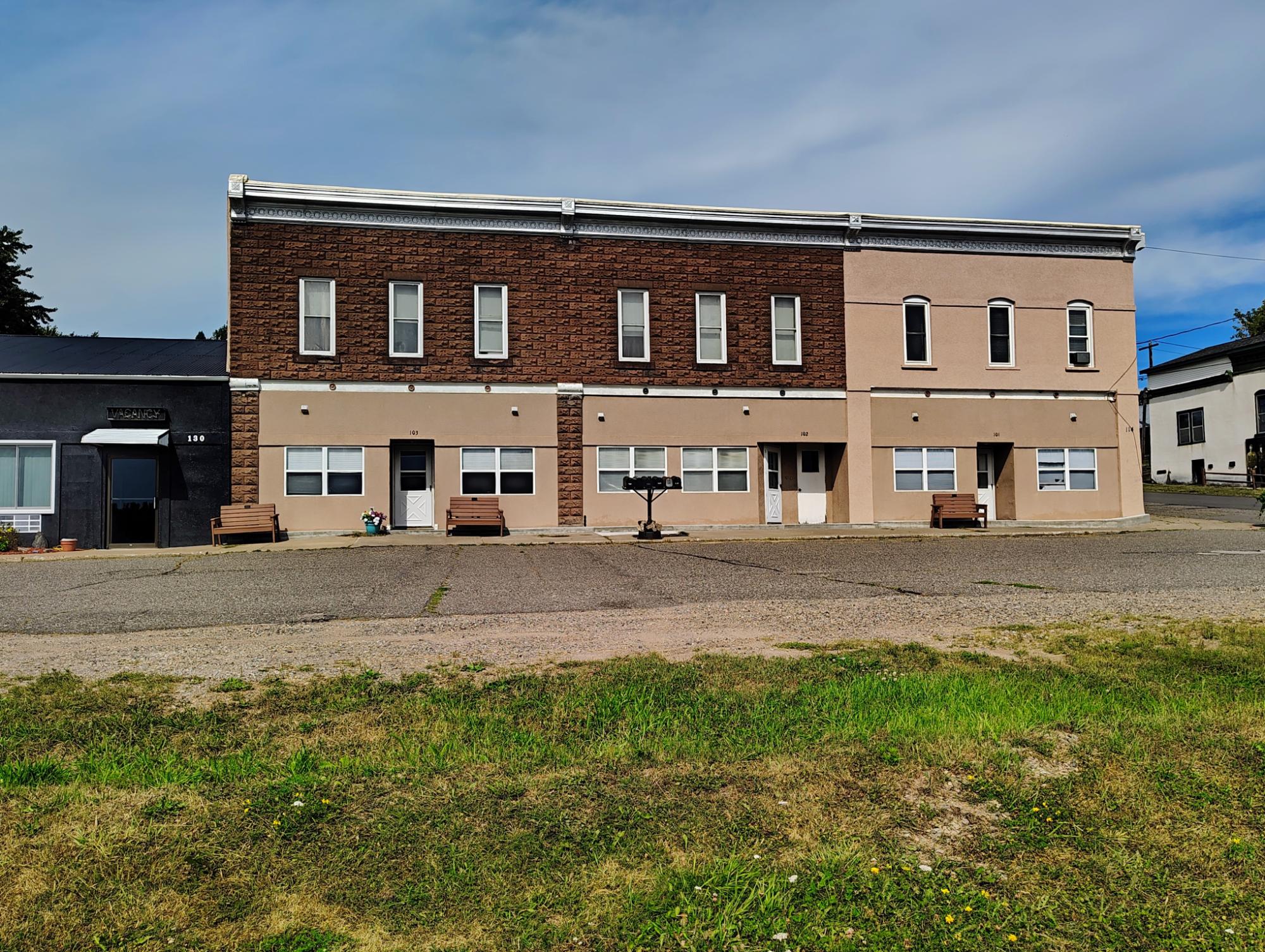 130 W 1ST ST