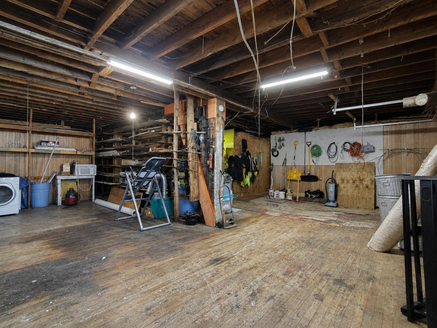 130 W 1ST ST
