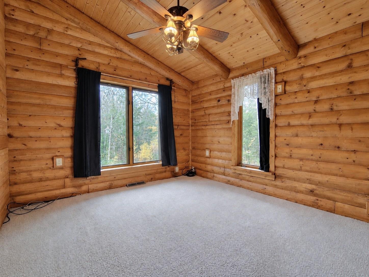 3740 W BEARSKULL RD