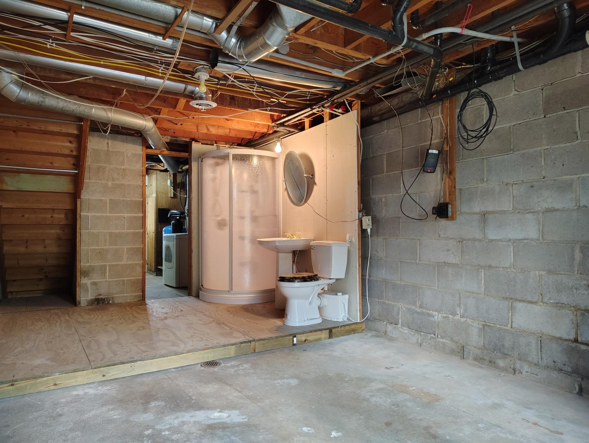 3740 W BEARSKULL RD